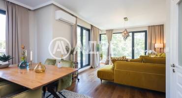 Двустаен апартамент, Варна, Гръцка махала, 690327, Снимка 1