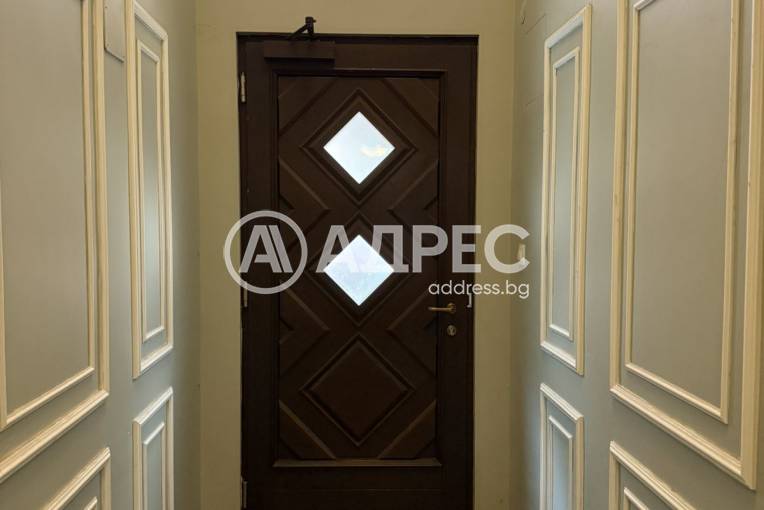 Тристаен апартамент, София, Център, 655330, Снимка 1