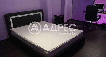 Многостаен апартамент, Велико Търново, Широк център, 658331, Снимка 1