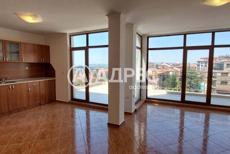 Тристаен апартамент, Свети Влас, 674331, Снимка 1