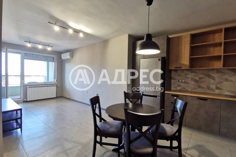 Двустаен апартамент, Русе, Център, 561333, Снимка 1