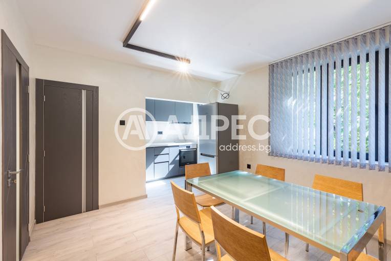 Многостаен апартамент, Варна, Операта, 660335, Снимка 15