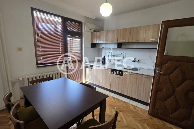 Тристаен апартамент, Плевен, ВМИ, 651337, Снимка 1