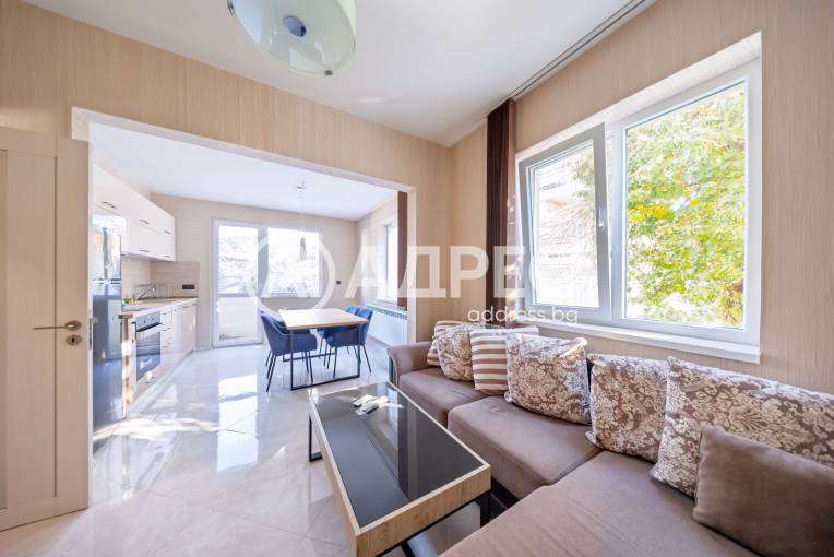 Тристаен апартамент, Плевен, Идеален център, 680340, Снимка 3