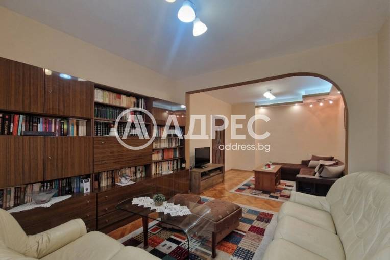 Тристаен апартамент, Русе, Възраждане, 695340, Снимка 1