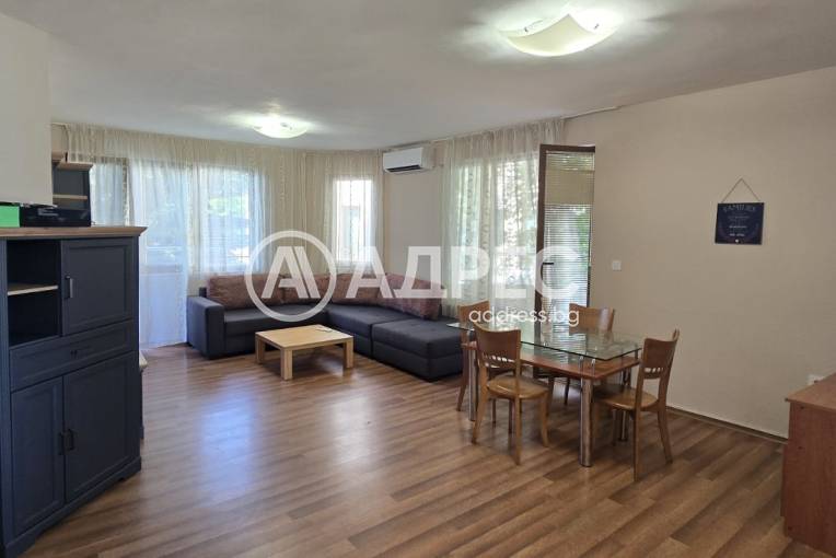 Тристаен апартамент, Варна, Морска градина, 702340, Снимка 1
