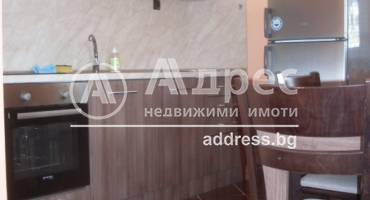 Тристаен апартамент, Благоевград, Широк център, 427341, Снимка 1