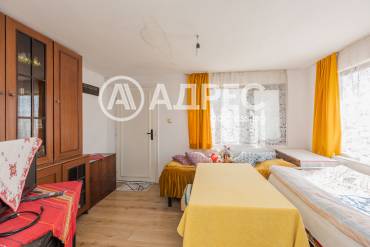 Къща/Вила, Орешак, 687341, Снимка 1