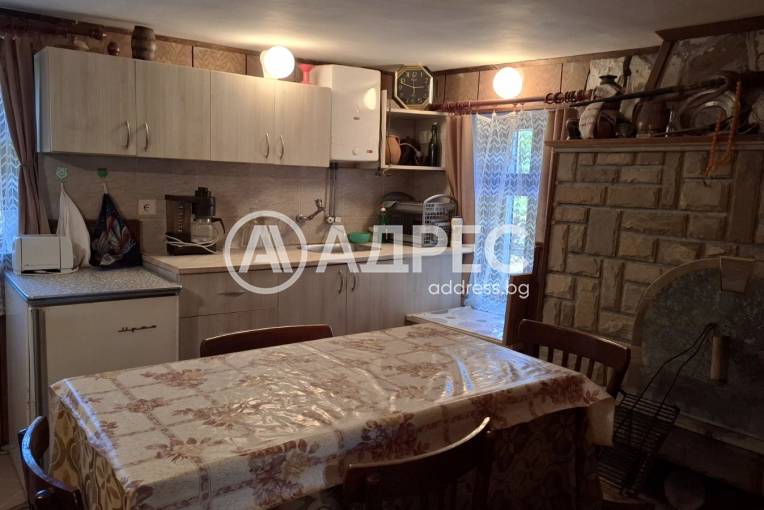 Къща/Вила, Ловнидол, 669342, Снимка 13