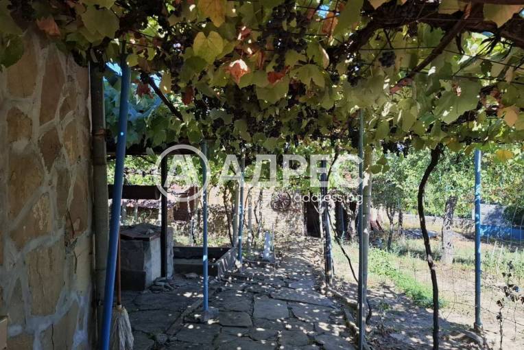 Къща/Вила, Ловнидол, 669342, Снимка 2