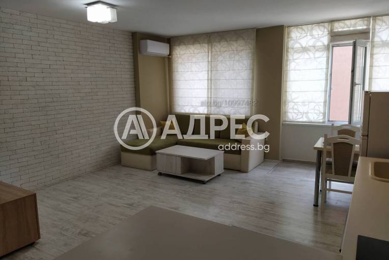 Тристаен апартамент, Пловдив, Център, 688342, Снимка 1