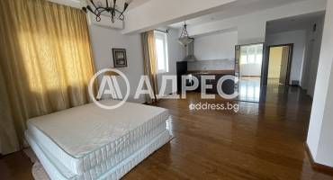 Тристаен апартамент, Шумен, Добруджански, 691342, Снимка 1
