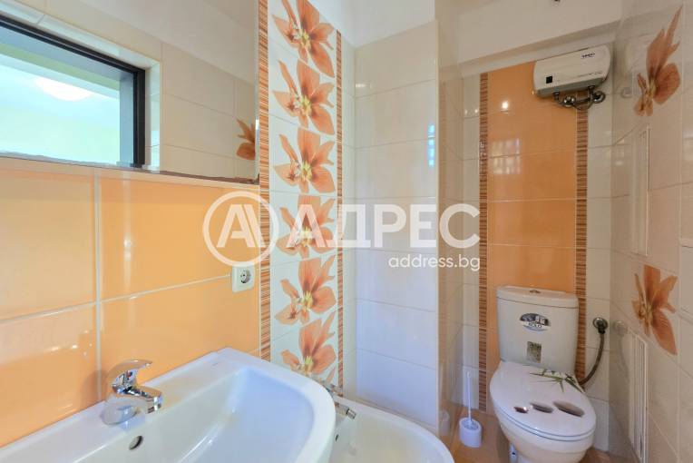 Тристаен апартамент, София, Иван Вазов, 699342, Снимка 12