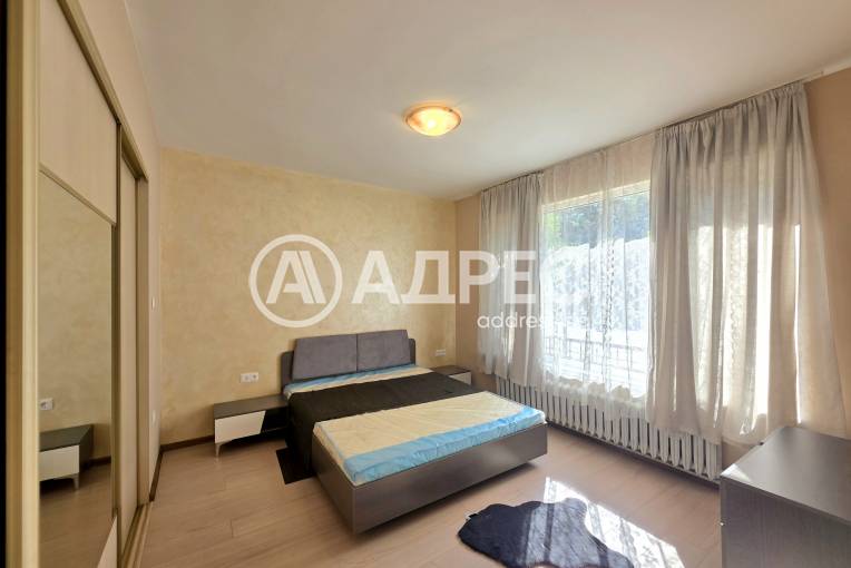 Тристаен апартамент, София, Иван Вазов, 699342, Снимка 3