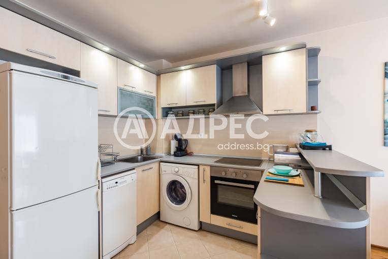 Двустаен апартамент, Варна, Окръжна болница, 671343, Снимка 12