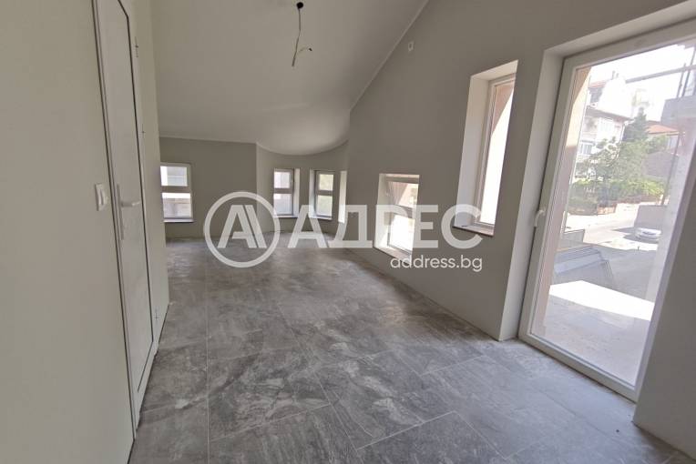 Къща/Вила, Шумен, Център, 664344, Снимка 8