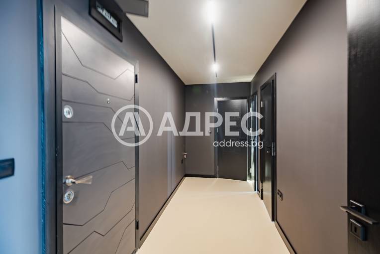 Тристаен апартамент, Варна, Идеален център, 691344, Снимка 23