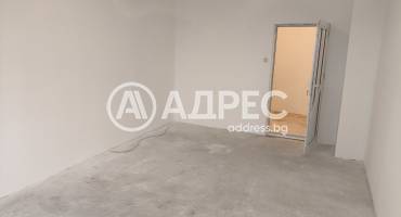 Тристаен апартамент, Разград, Орел, 674345, Снимка 1