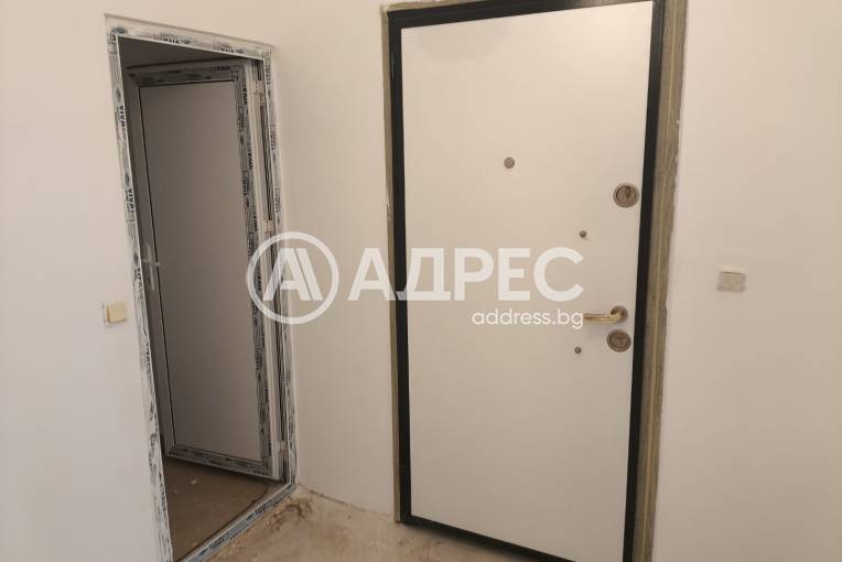 Тристаен апартамент, Разград, Орел, 674345, Снимка 6