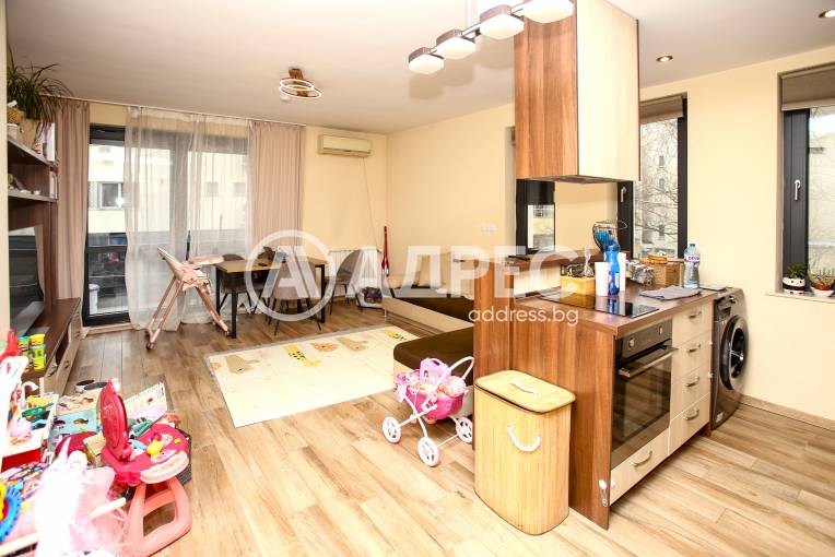 Двустаен апартамент, София, Борово, 683346, Снимка 1