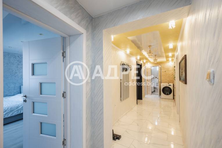 Многостаен апартамент, Варна, Централна поща, 698348, Снимка 19
