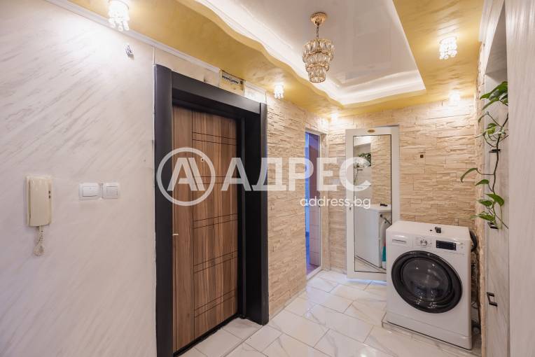 Многостаен апартамент, Варна, Централна поща, 698348, Снимка 20