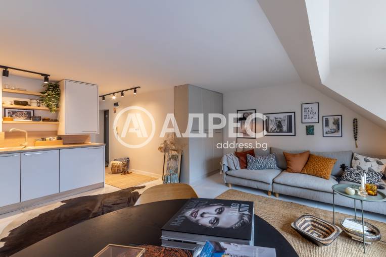 Двустаен апартамент, Варна, Спортна зала, 689350, Снимка 1