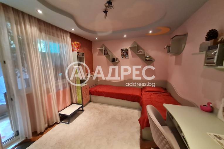 Тристаен апартамент, Варна, Погребите, 621351, Снимка 10