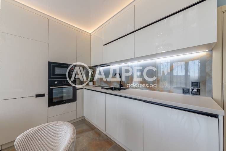 Двустаен апартамент, Варна, Бриз, 668351, Снимка 1