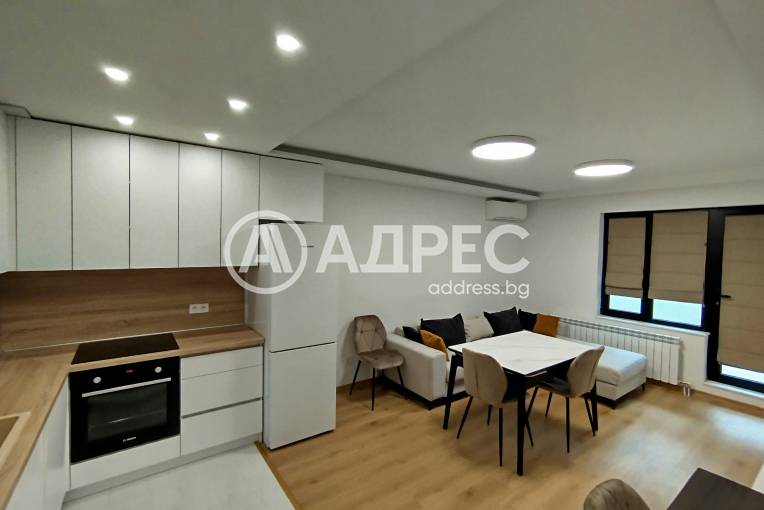 Тристаен апартамент, София, Витоша, 700351, Снимка 1