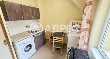 Тристаен апартамент, Варна, Погребите, 701351, Снимка 1