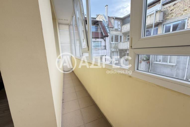 Тристаен апартамент, Варна, Погребите, 701351, Снимка 10