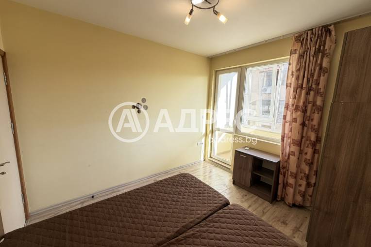 Тристаен апартамент, Варна, Погребите, 701351, Снимка 12