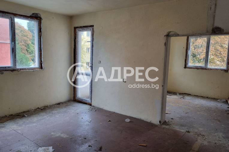 Многостаен апартамент, Благоевград, Грамада, 675354, Снимка 1