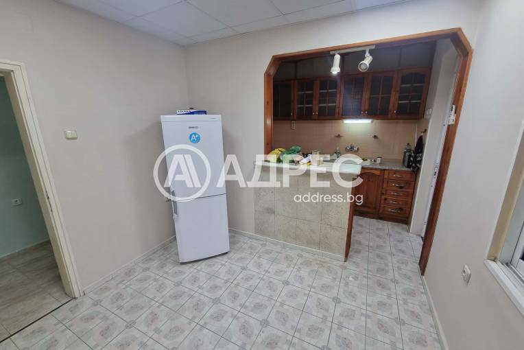 Търговски помещения, Ямбол, 676354, Снимка 11