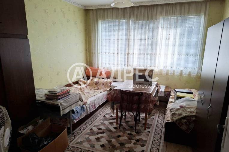 Двустаен апартамент, Елхово, 683354, Снимка 1