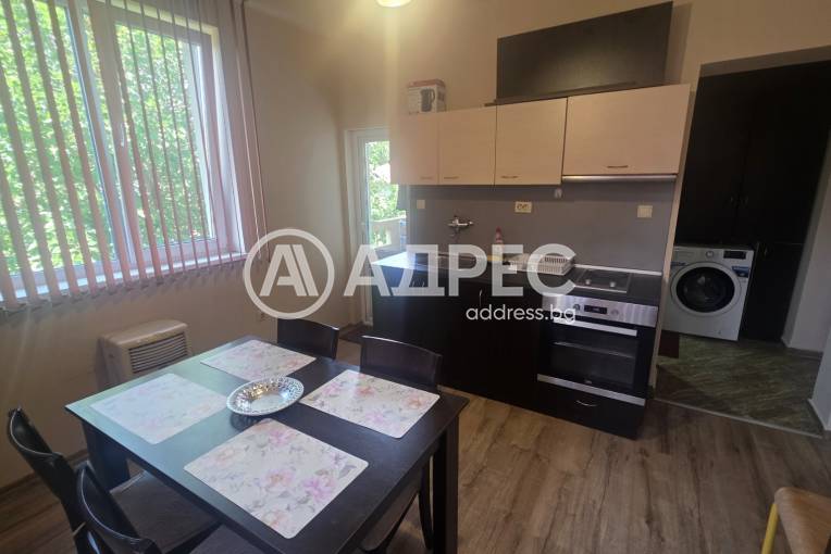 Тристаен апартамент, Плевен, ВМИ, 701354, Снимка 1