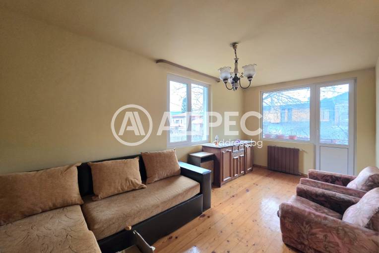 Къща/Вила, Рударци, Квартал 120, 678355, Снимка 2