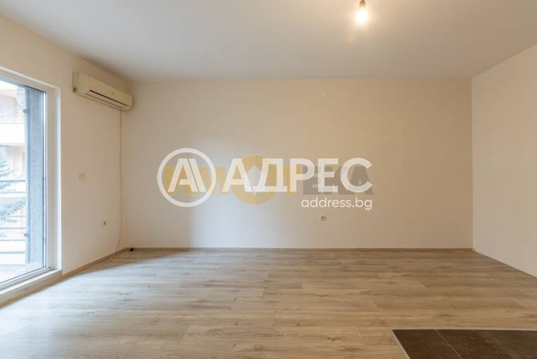 Двустаен апартамент, Варна, Левски, 701355, Снимка 1