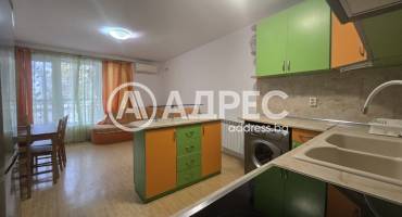 Тристаен апартамент, Варна, Левски, 677357, Снимка 1