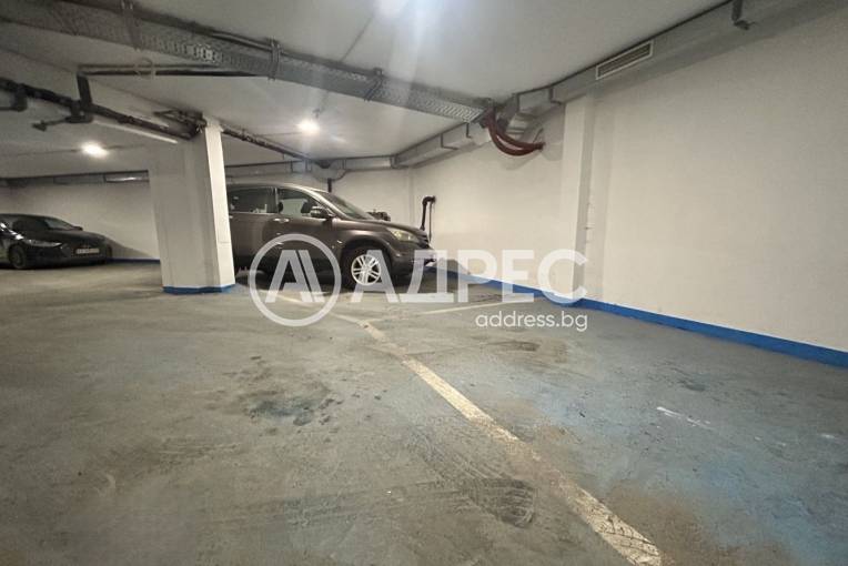 Паркомясто/Гаражна клетка, Варна, Окръжна болница, 689357, Снимка 1