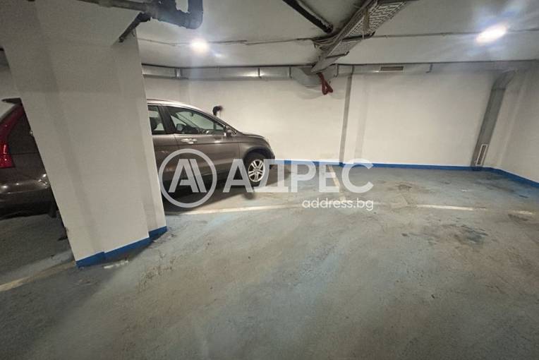 Паркомясто/Гаражна клетка, Варна, Окръжна болница, 689357, Снимка 2