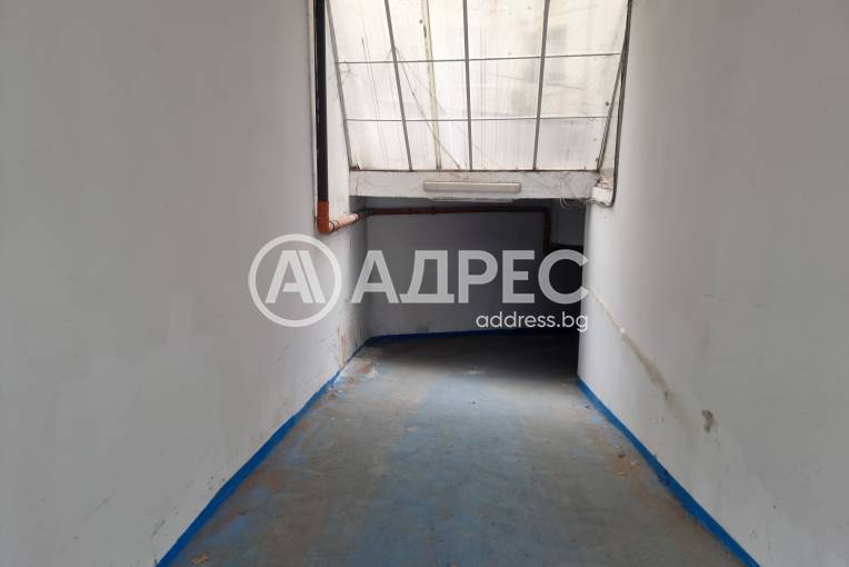 Паркомясто/Гаражна клетка, Варна, Окръжна болница, 689357, Снимка 3