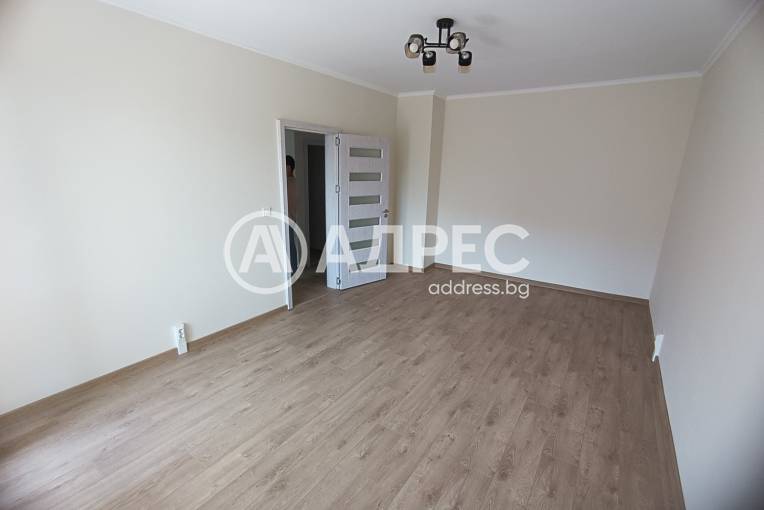 Тристаен апартамент, Разград, Орел, 701359, Снимка 2