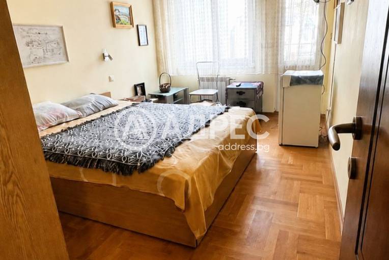 Тристаен апартамент, София, Стрелбище, 690361, Снимка 2