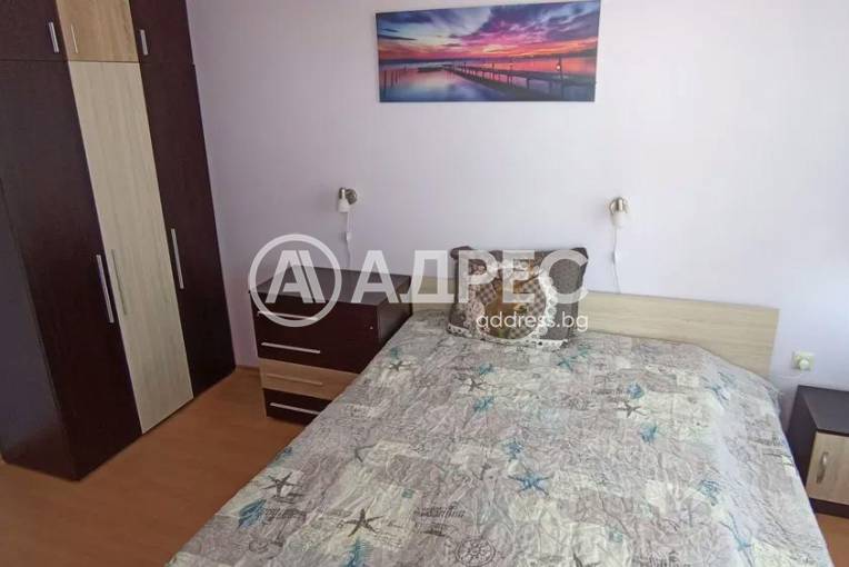 Тристаен апартамент, София, Редута, 688364, Снимка 1