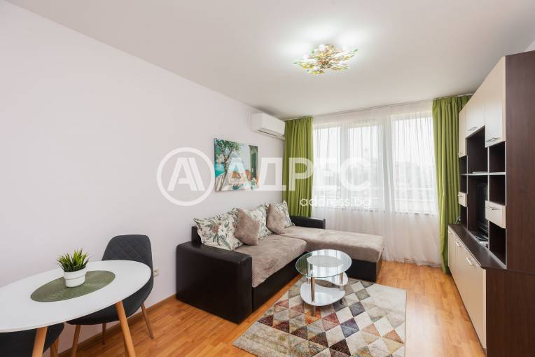 Двустаен апартамент, Варна, к.к. Св.Св. Константин и Елена, 687365, Снимка 1