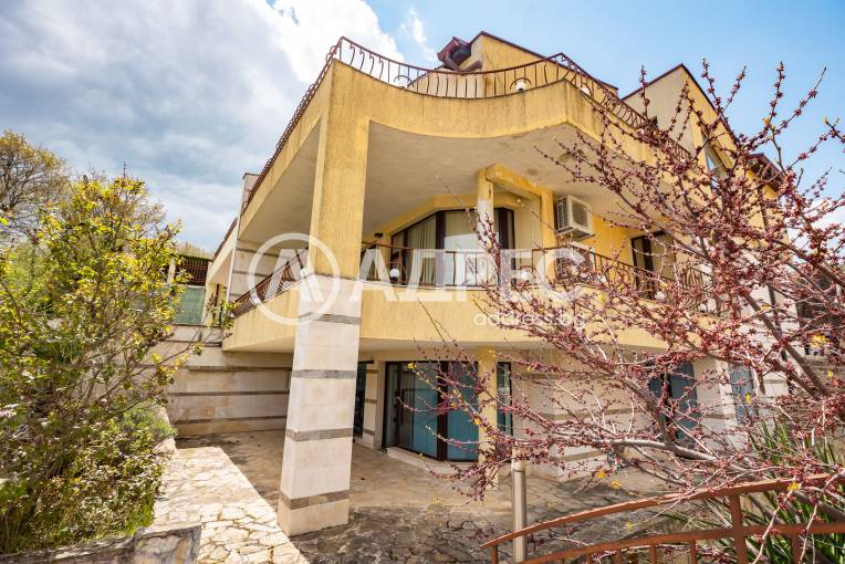 Къща/Вила, Варна, м-ст Дилбер чешма, 688365, Снимка 18