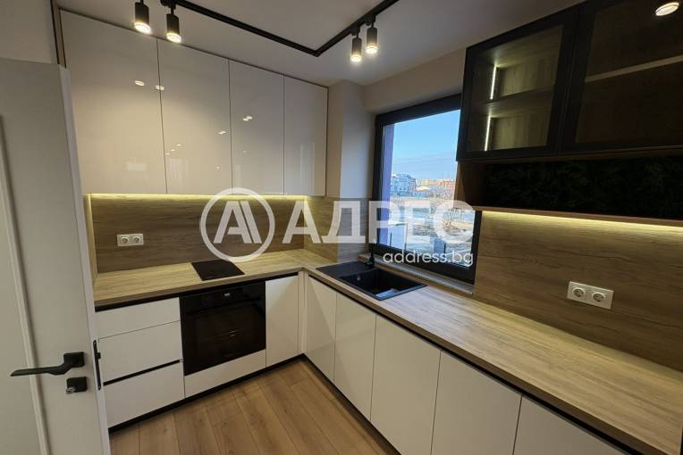 Двустаен апартамент, Пловдив, Остромила, 682366, Снимка 1