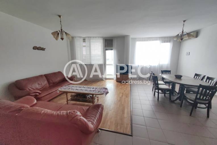 Тристаен апартамент, Варна, ЖП Гара, 700366, Снимка 1